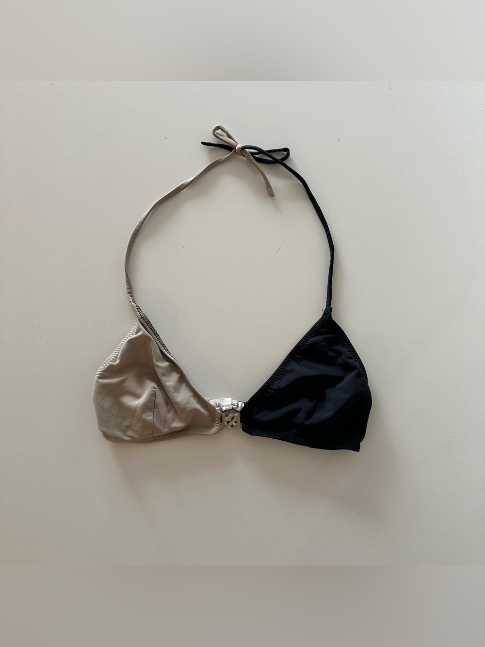 Aniela Parys Tokio Two Tone Bikini Top Clasp Lined Barcelona Black Taupe

Nice u